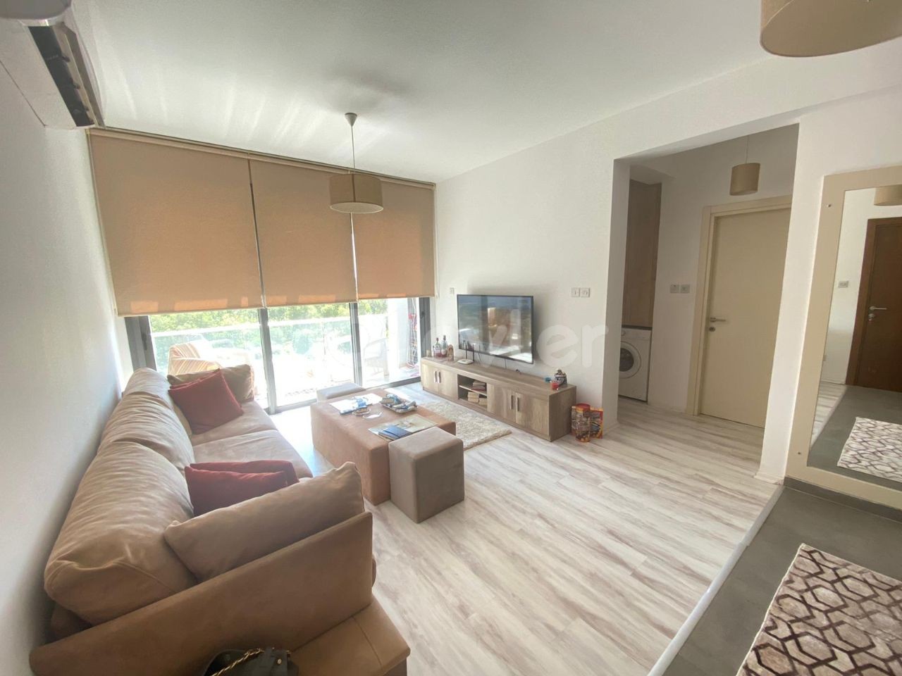 Dereboyunda 2+1 85m2 Modern Döşenmiş ,Merkezi konum,Full Eşyalı Satılık daire 75,000stg