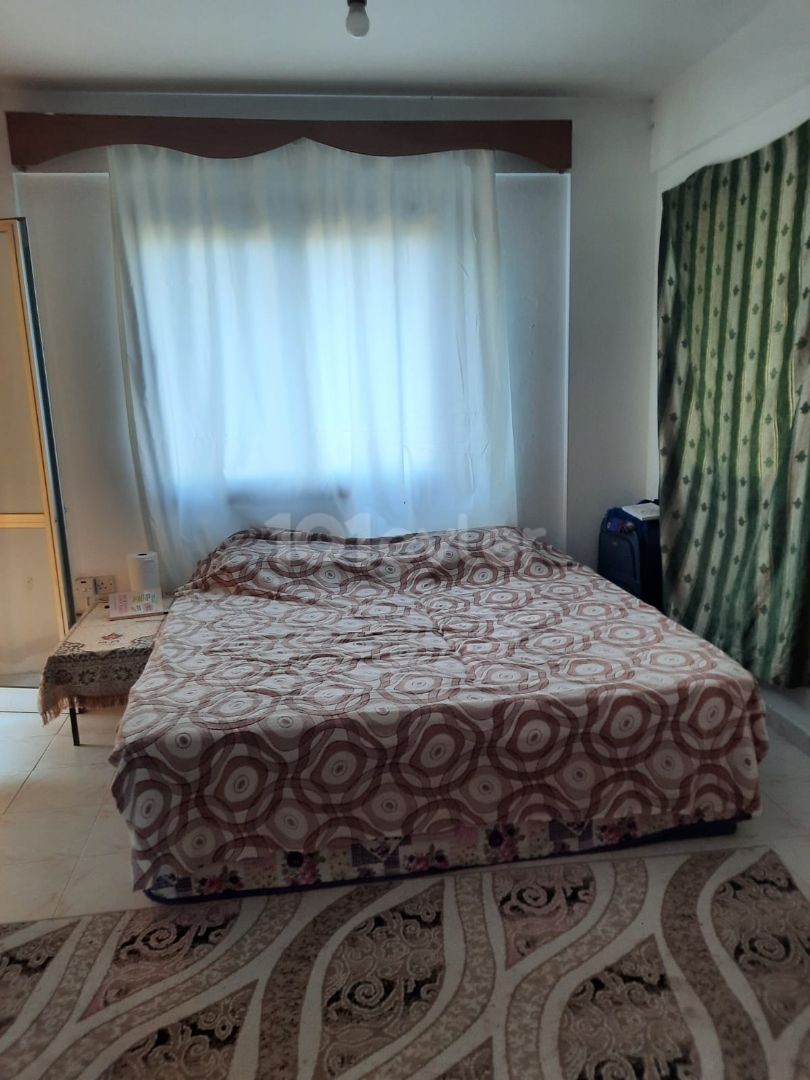 Kyrenia Lord Palaca Hotel in der Nähe Angebot 3 + 1, 120m2 Wohnung zu verkaufen 49,900 stg ** 