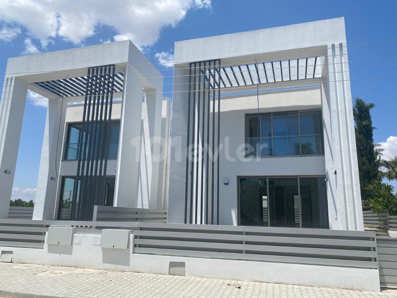 Brandneue Villen, die in Yenikent einen Unterschied machen, hochwertige Verarbeitung und mazle 4+1, 210m2 Super Luxusvillen 190,000 stg ** 