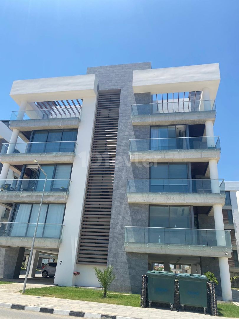 Metehan da 3+1 Modern Furnished Apartment for Rent 650stg per month ** 