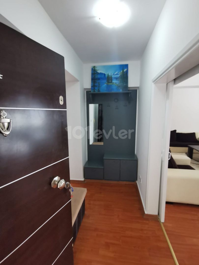 3+1 Wohnung Zu vermieten in Nikosia Ortaköy 350stg monatlich ** 