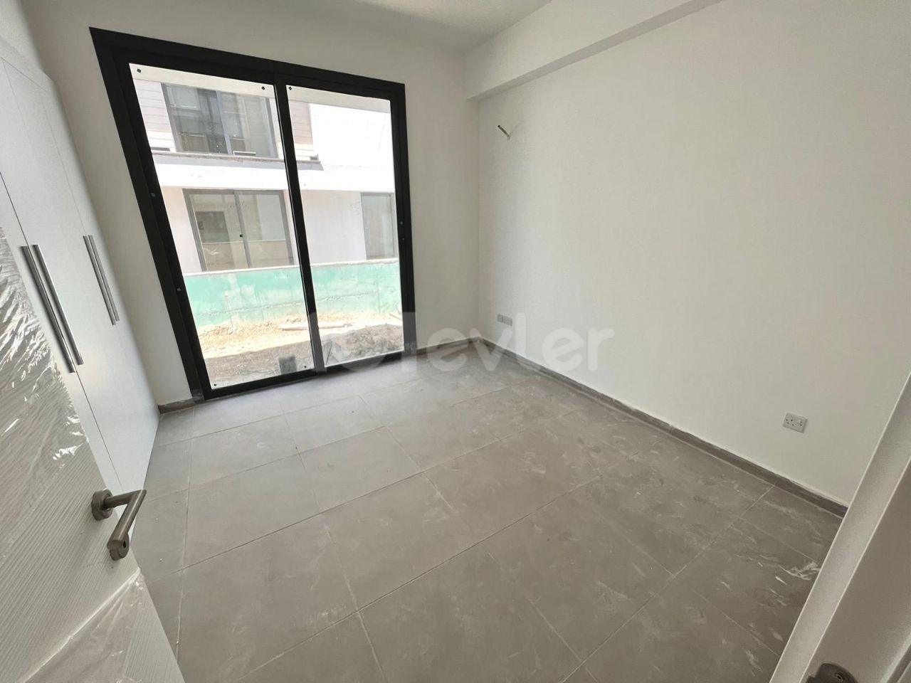 Super Luxury 3+ 1 Apartments for Sale with 155m2 Garden in Ortakoy Villas Area 117,000stg ** 