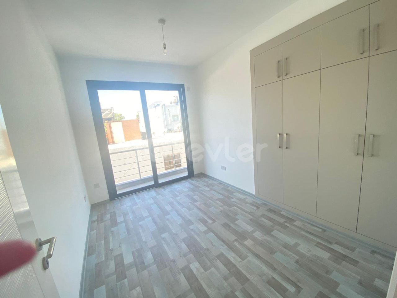 2+ 1 85 m2 intermediate floor VAT transformer paid apartment for sale next to Lazmarin Restaurant in Mitreeli Dec3.000 stg ** 