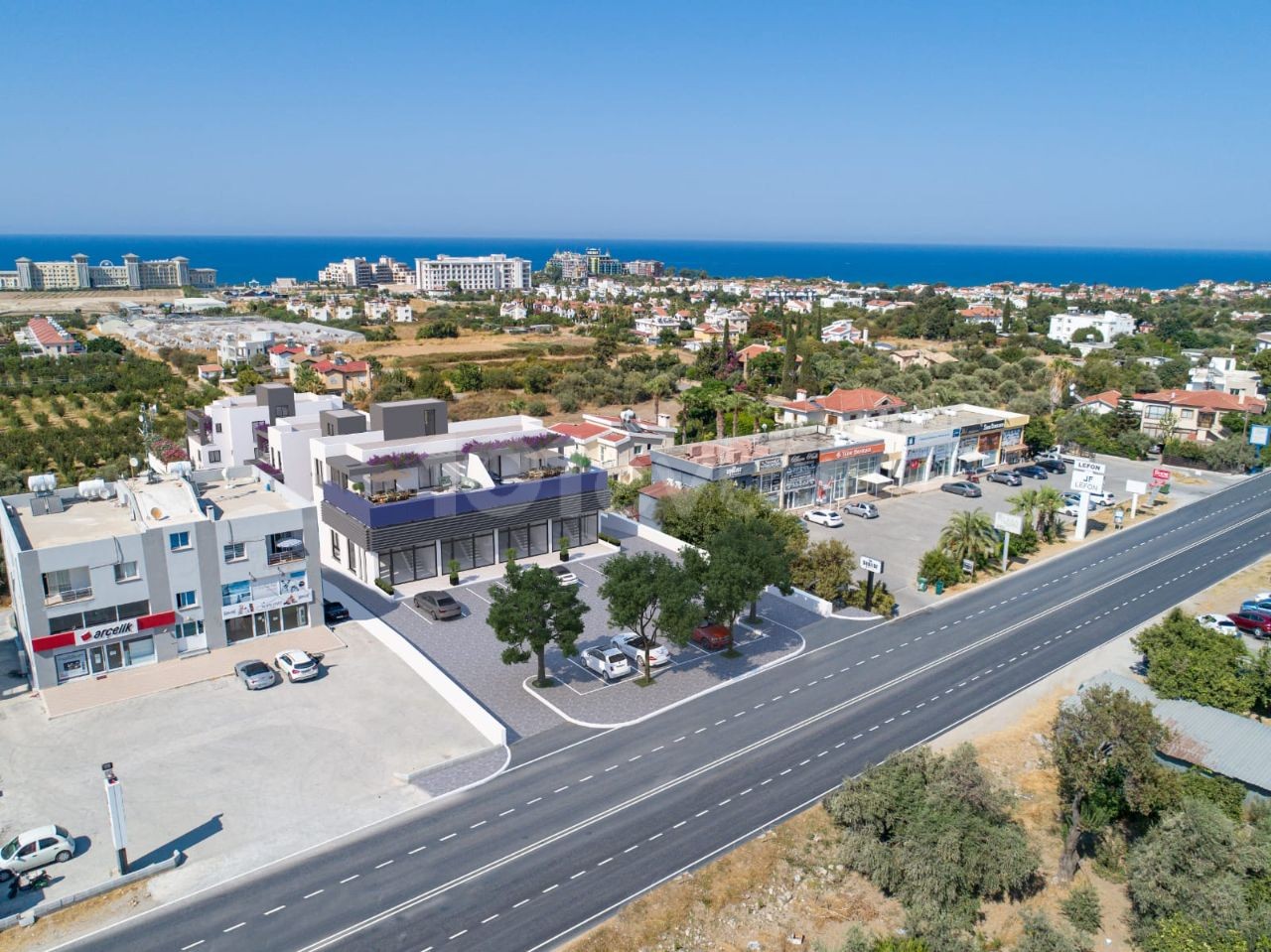 175 M2 in Kyrenia Alsancak zu verkaufen Geschäft Llogara 185.000 ** 