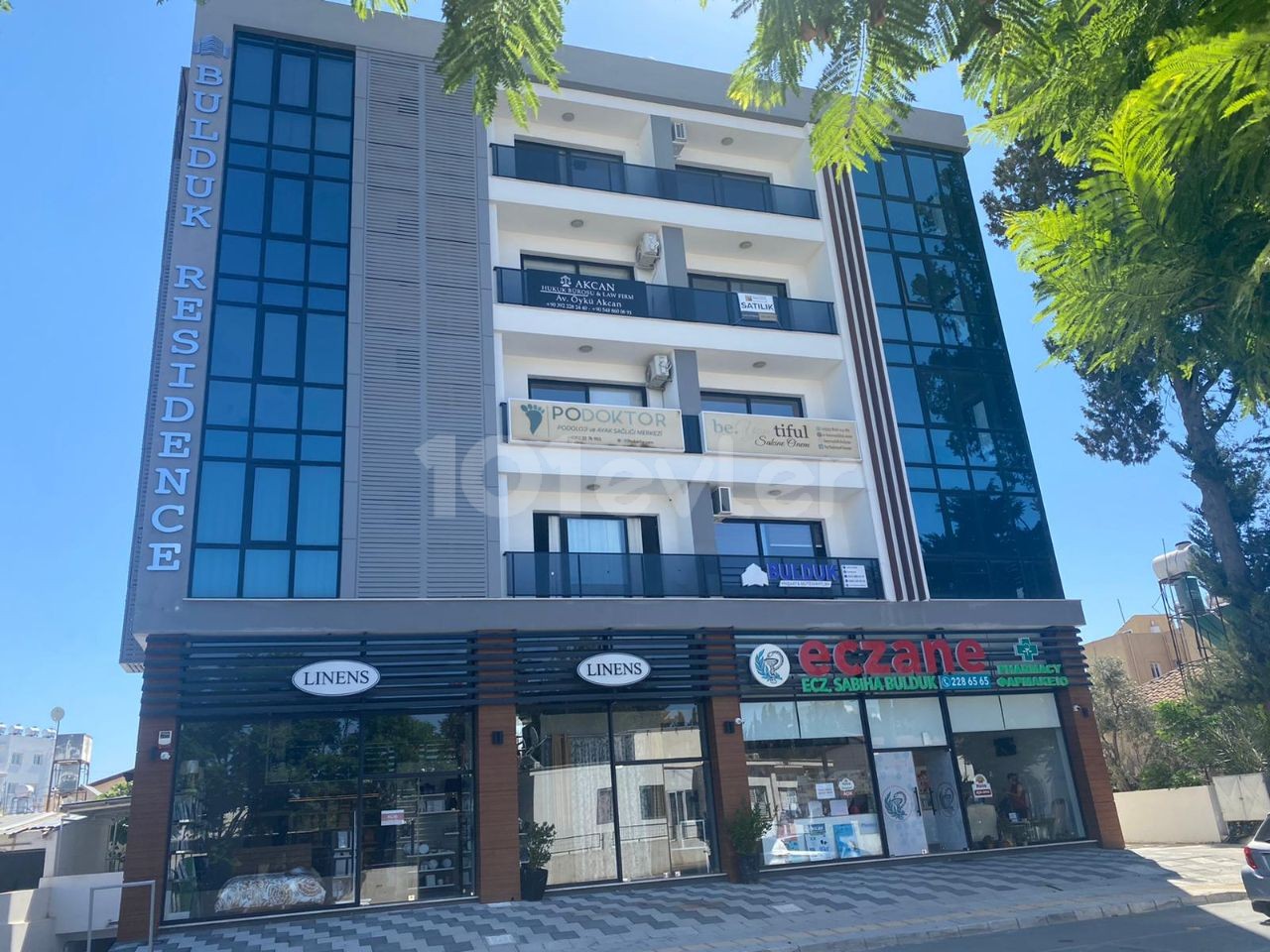 Nicosia Yenişehir main road 2 +1 80 m2 Office for sale 59.000 stg ** 