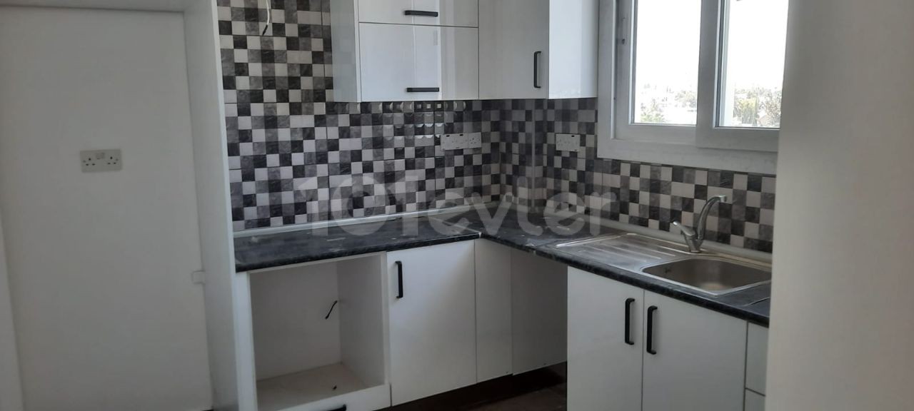 Lefkoşa Kızılbaş'ta 2+1 85 m² Asansörlü Satılık Daire 50,900 stg