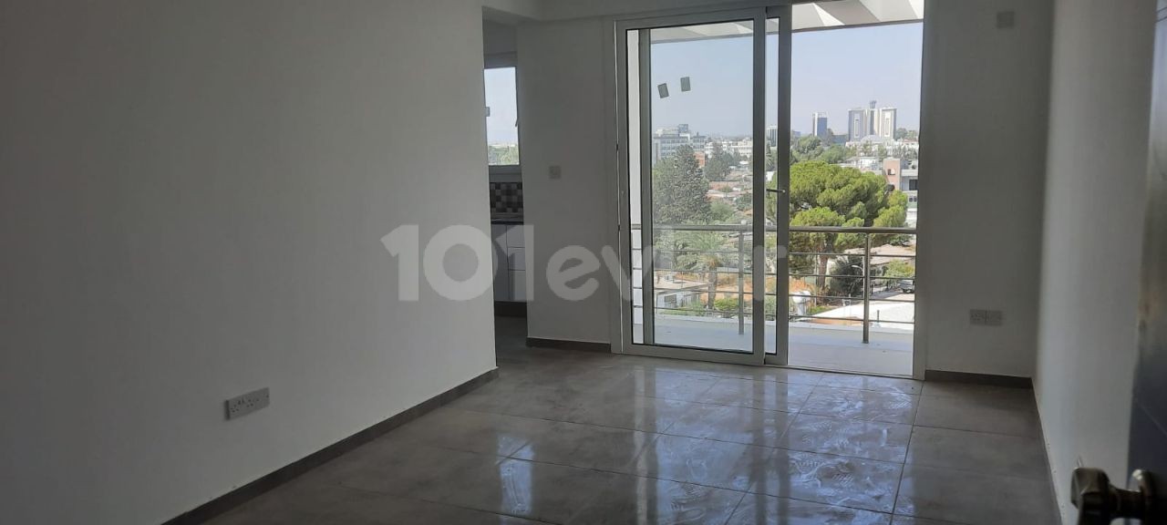 Lefkoşa Kızılbaş'ta 2+1 85 m² Asansörlü Satılık Daire 50,900 stg