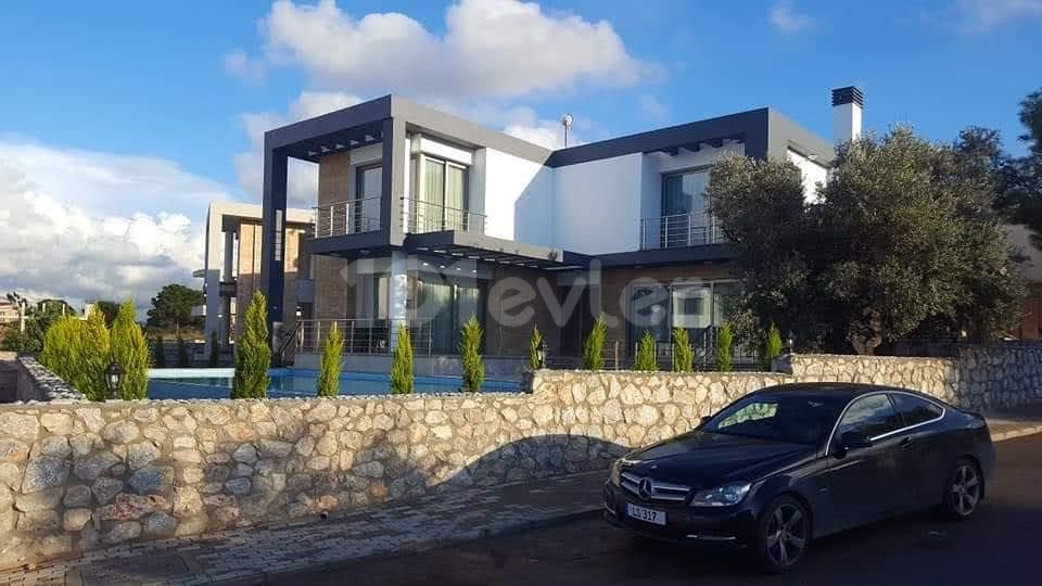 220 m2 3 + 1 Villas with pool option in Çatalköy 240,000stg ** 