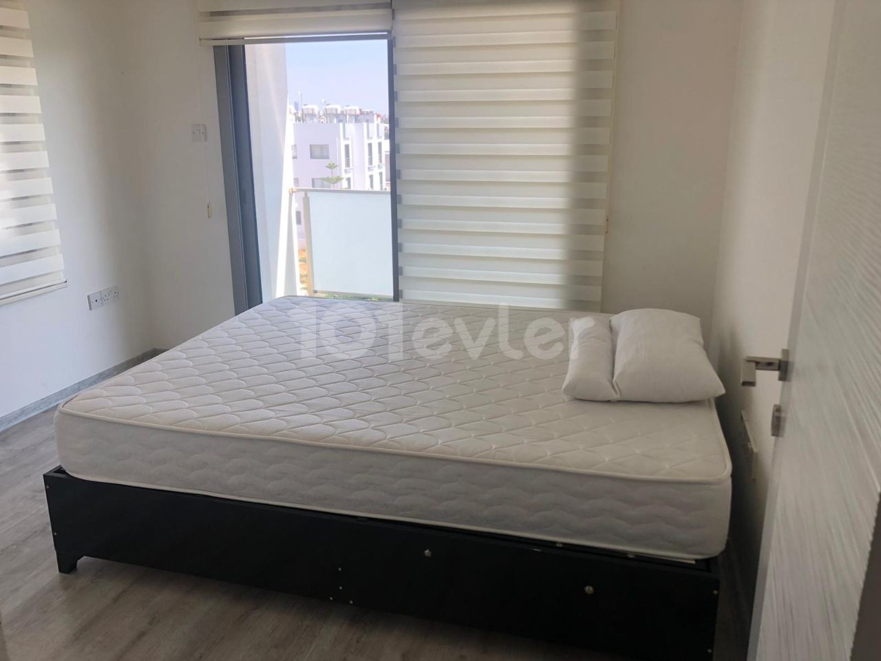 Furnished Well Maintained 2 + 1 Rent Apartment 400stg in Ortaköy ** 