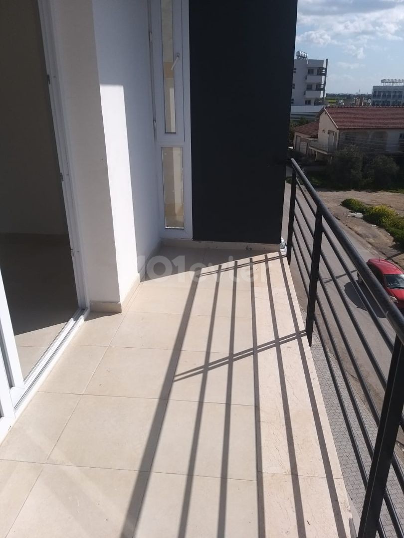 Gönyeli Dürümcübaba arkasında  3+1  110m2 Satılık Daire 48,000stg 