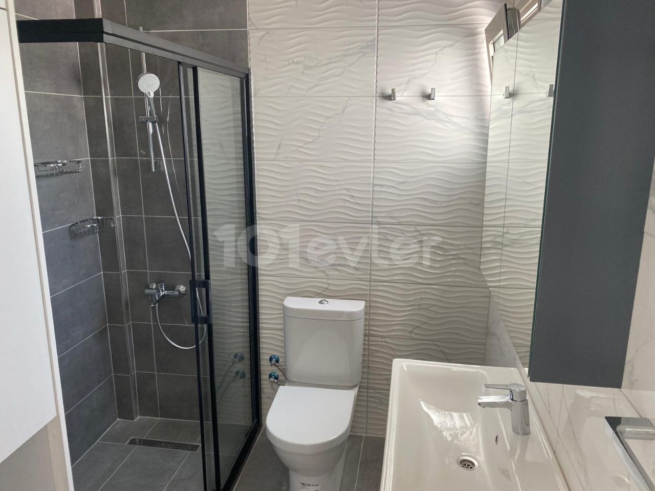 Villa zu vermieten in Ortaköy 1,000 stg pro Monat ** 