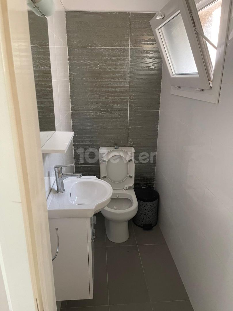 Gönyelide Otobüz Duragına 2dk yürüyüş mesafesinde 3+1 Kiralık Daire 400Stg Aylık