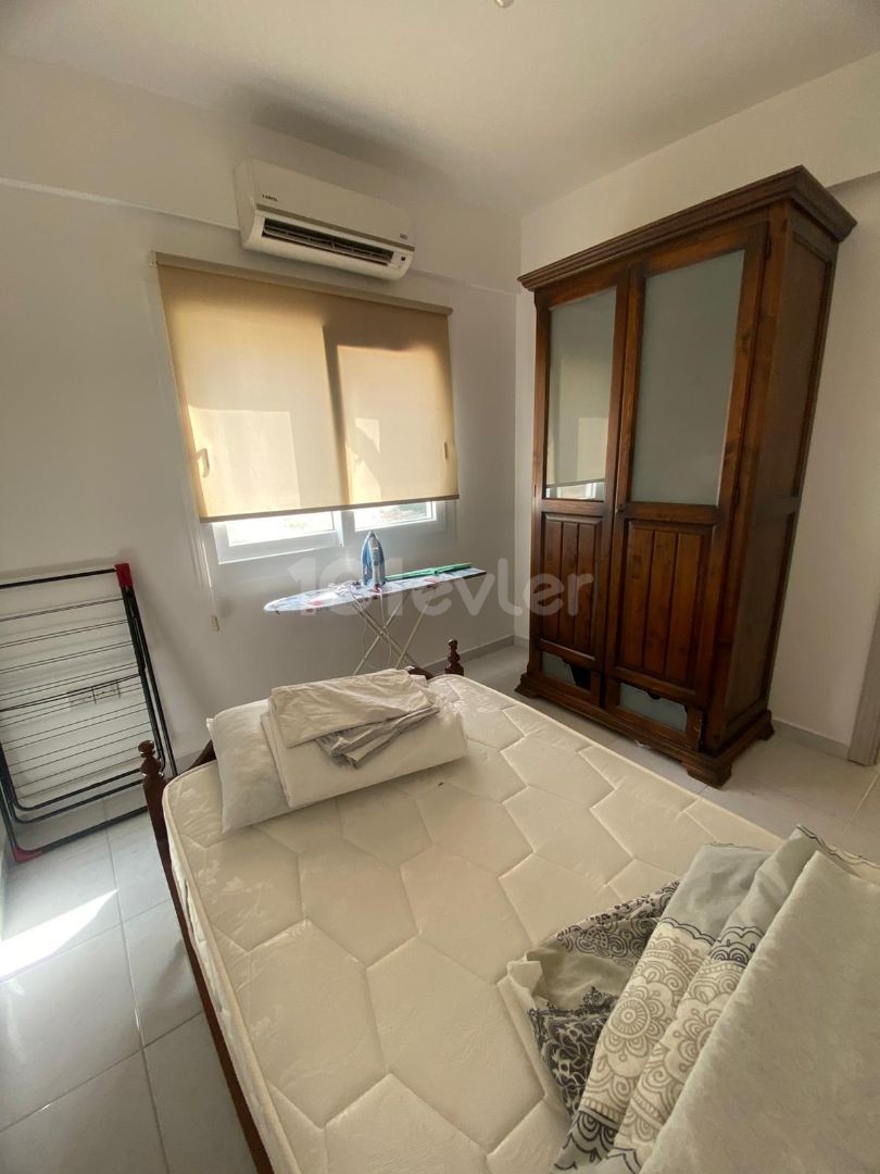 Küçükkaymakli da 2+1 85m2 Rental Darie 350stg ** 