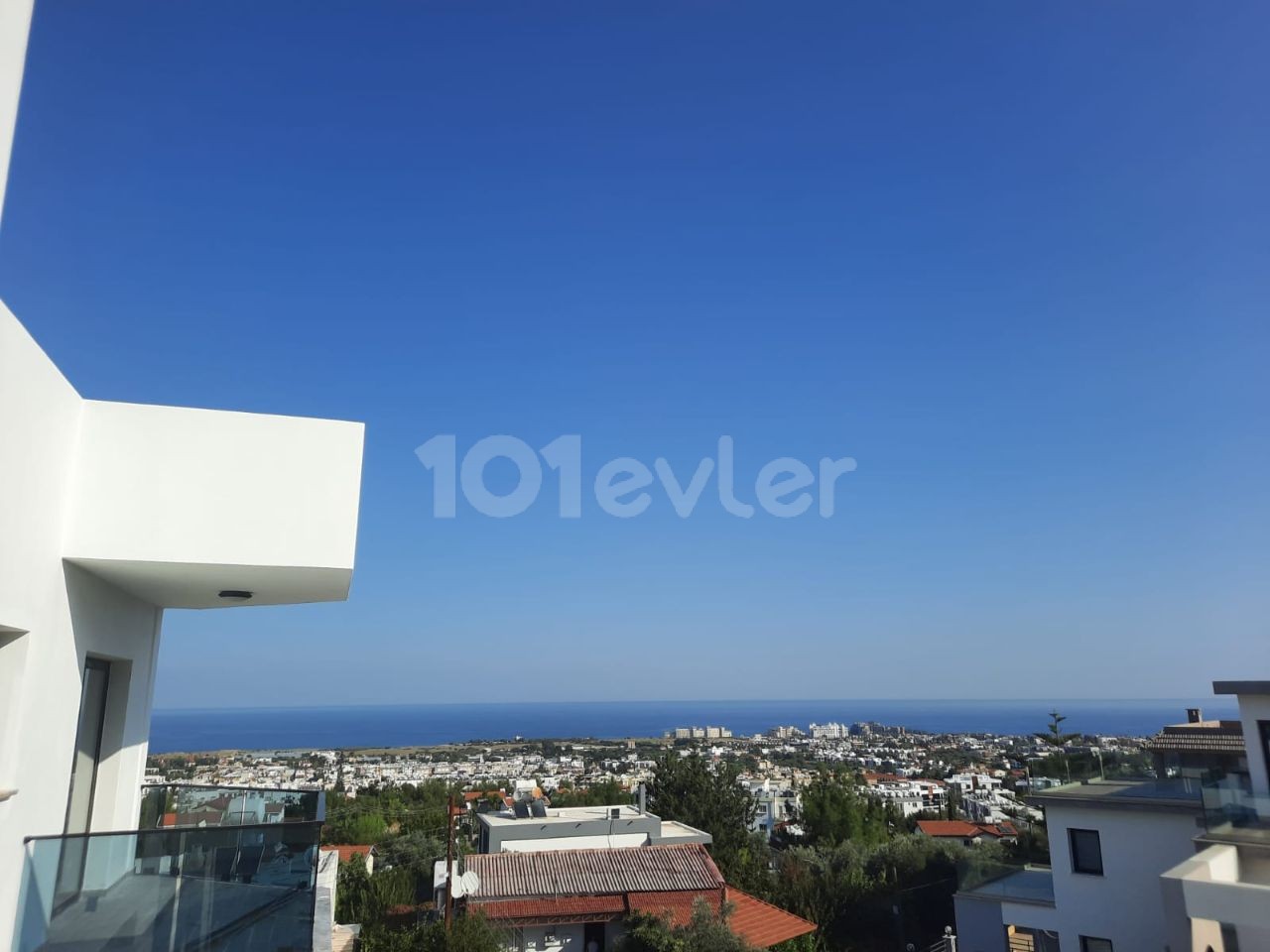 3 + 1 apartment in Alsancak with prices starting from stg80,000 ** 