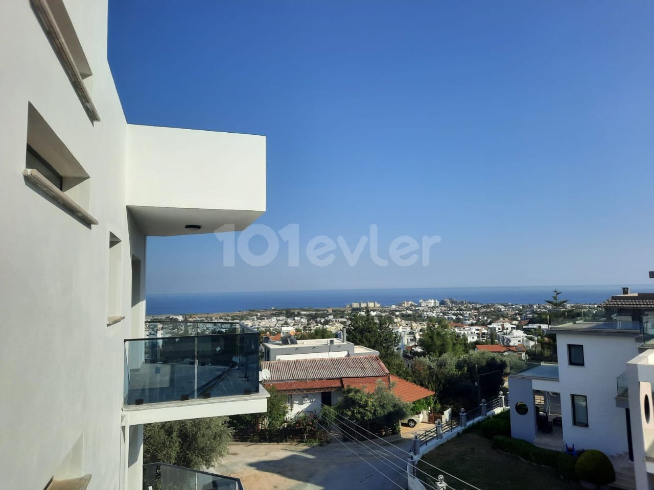 3 + 1 apartment in Alsancak with prices starting from stg80,000 ** 