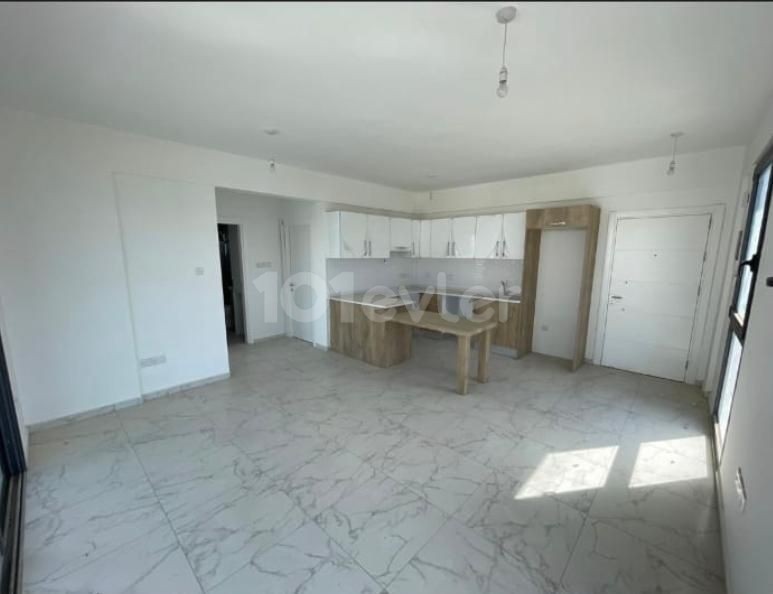 2+1 Wohnung und Penthouse mit Aufzug in Yenisehir zu verkaufen zu Preisen ab 65,000 stg ** 