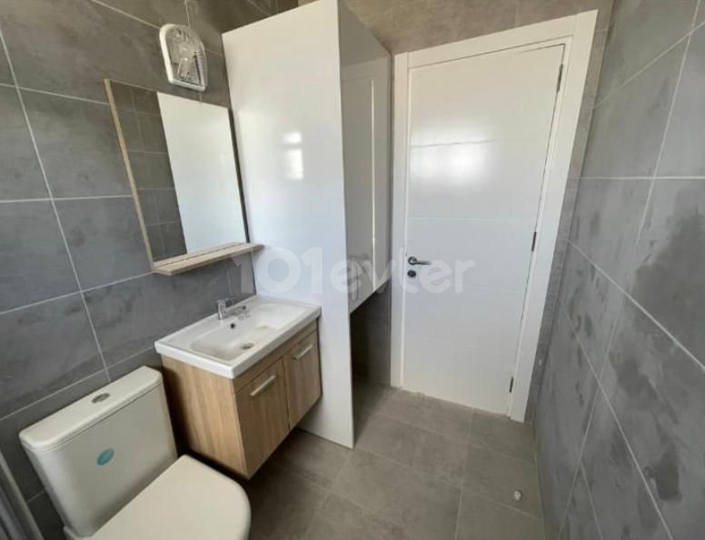 2+1 Wohnung und Penthouse mit Aufzug in Yenisehir zu verkaufen zu Preisen ab 65,000 stg ** 