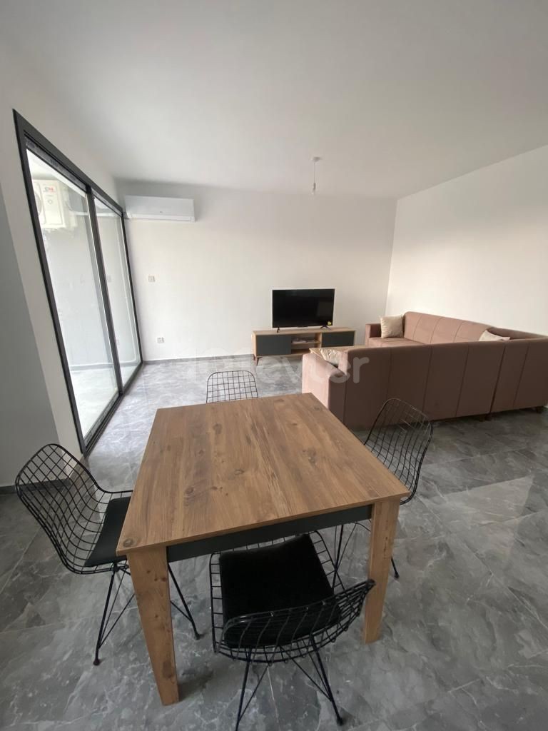 Gönyeli  2+1  Apartman Dairesi  400stg