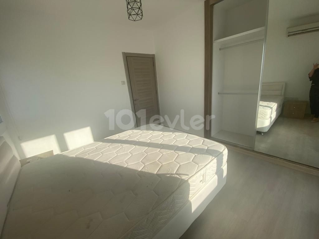 Marmara Bölgesinde Asansörlü Eşyalı Satılık Penthouse 65,000stg 