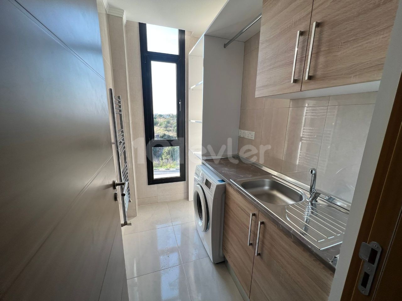 Flat For Sale in Alsancak, Kyrenia