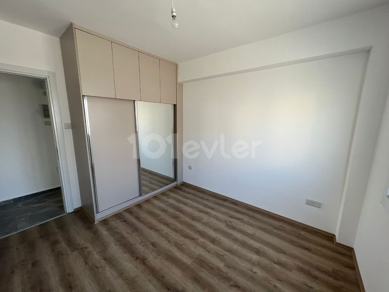 Ortaköy'de Hastanelere yakın  2+1 80m2 Kiralık daire 350stg