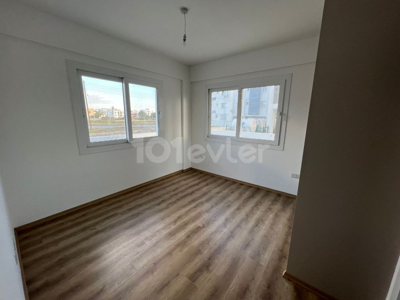 Ortaköy'de Hastanelere yakın  2+1 80m2 Kiralık daire 350stg