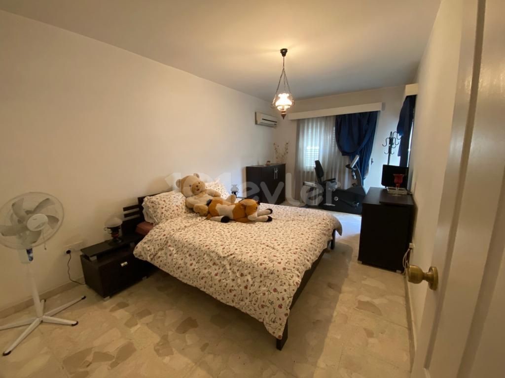 Ortaköy'de Full Eşyalı 3+1 Kiralık Apartman Dairesi 500stg