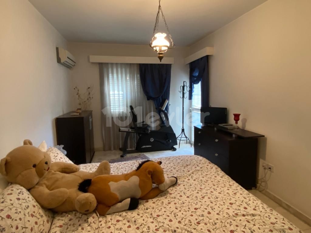 Ortaköy'de Full Eşyalı 3+1 Kiralık Apartman Dairesi 500stg