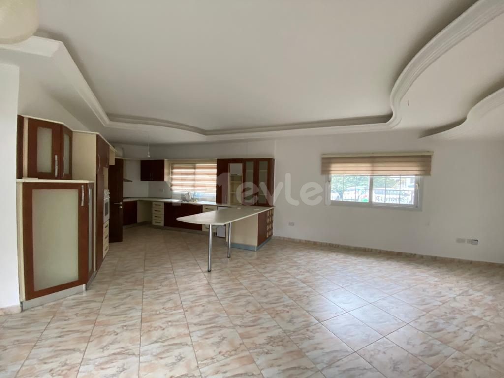 Villa To Rent in Küçük Kaymaklı, Nicosia