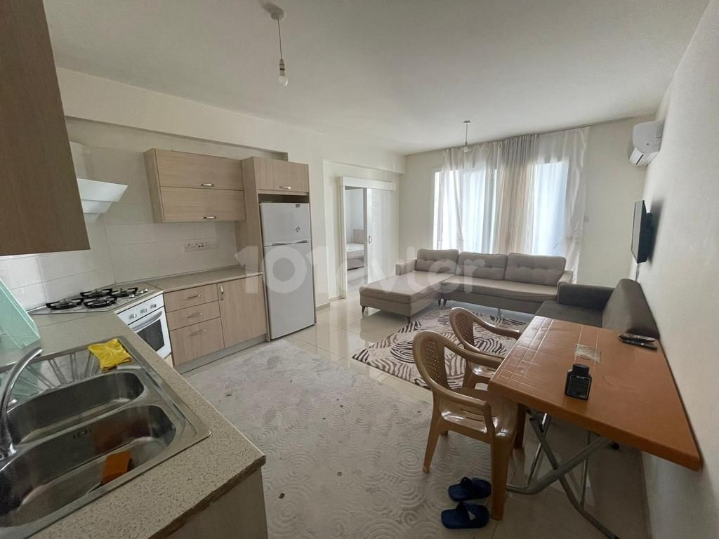 Gönyeli Kiler Market Arkası Yatırıma uygun 2+1 80m2 Full Eşyalı Ara kat Satılık Daire Kiracısı içinde 54,900stg