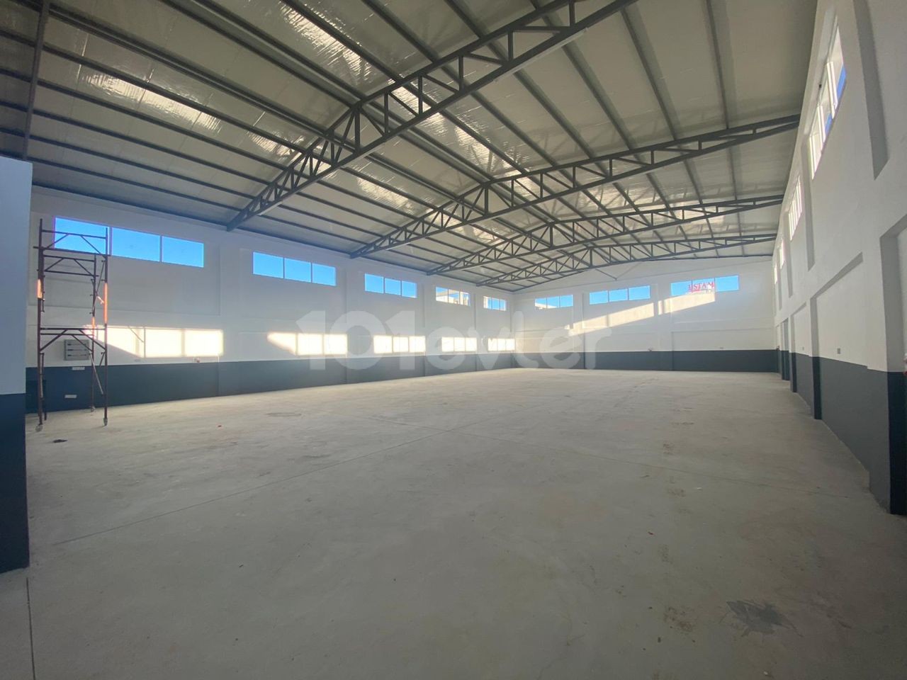 Warehouse To Rent in Alayköy, Nicosia