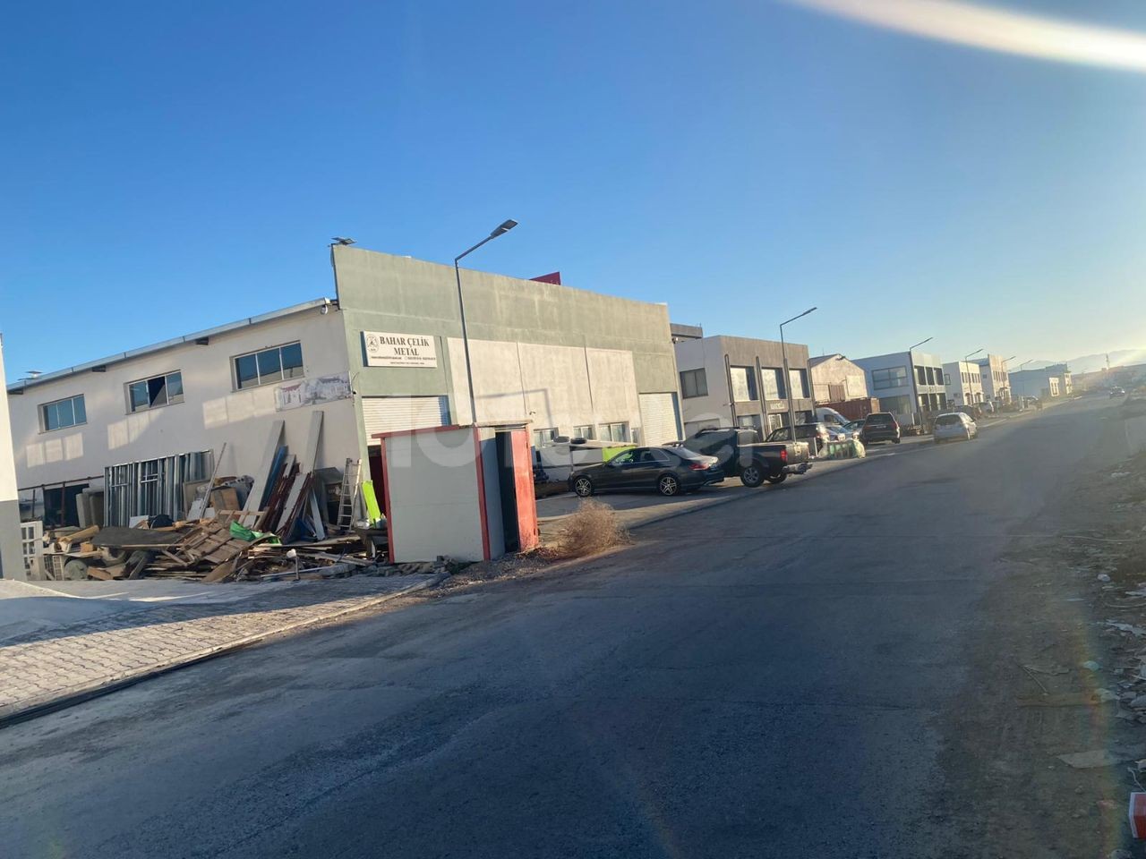 Warehouse To Rent in Alayköy, Nicosia