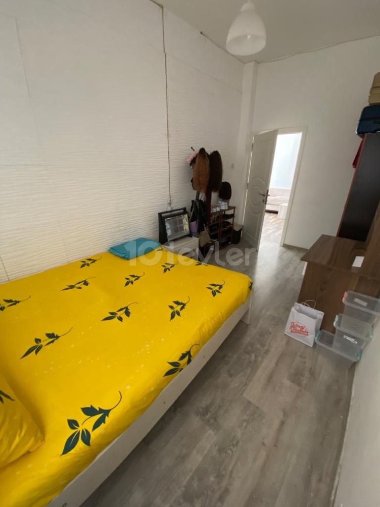 Gewerblich genehmigte 3+1, 120 m² Erdgeschosswohnung zu verkaufen in Ortakoy £70. 000