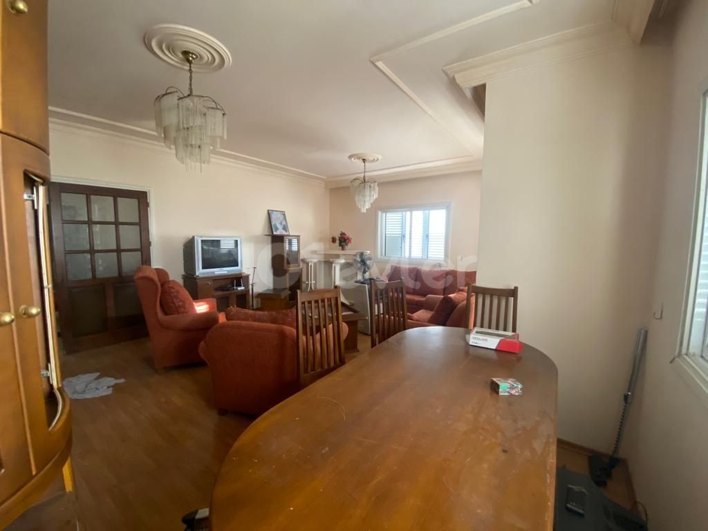 3+1 Large Spacious Centrally Located Apartment for Sale in Kermiya 53,500stg