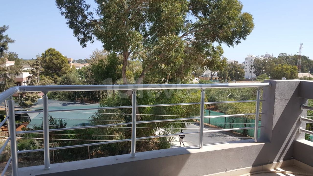 2+1 95 m² Apartment for Rent in Famagusta 350stg