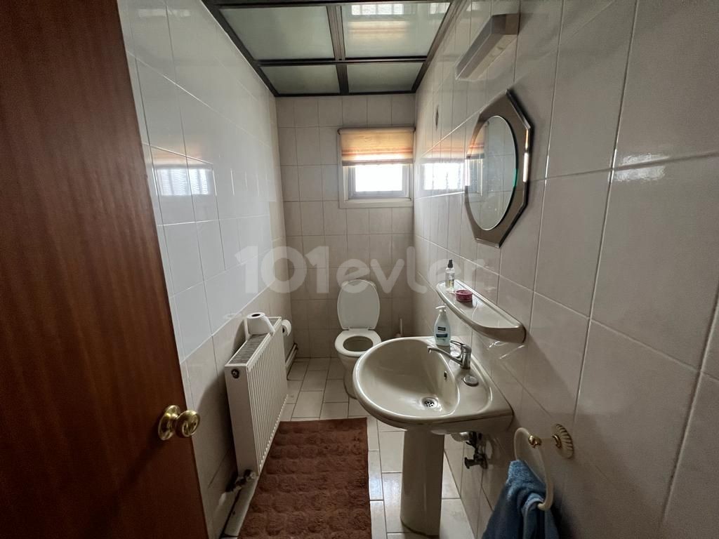 3+2 Detached villa for sale in Gonyeli Yenikent area. 