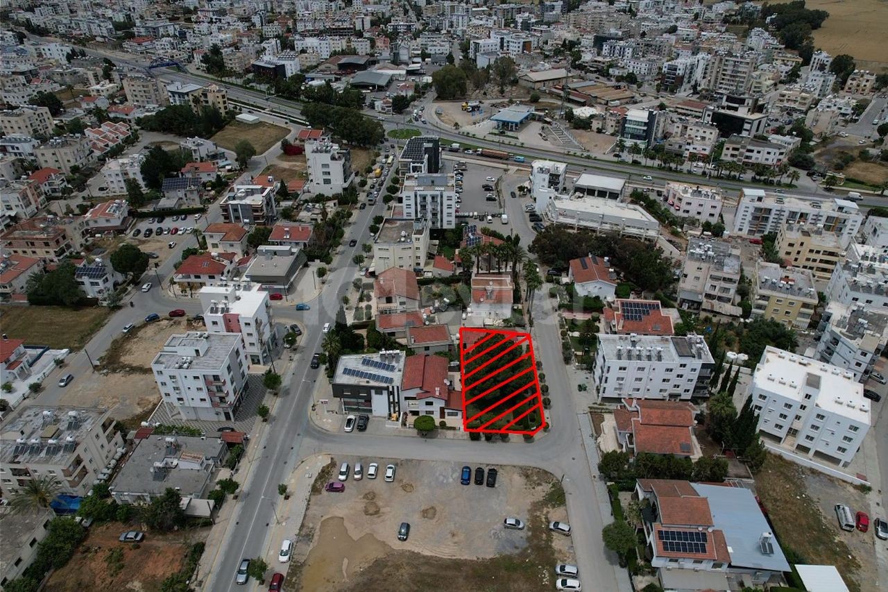 Lefkoşa Yenikent Bulvarı Üzerinde Ticari İzinli Satılık Arsa