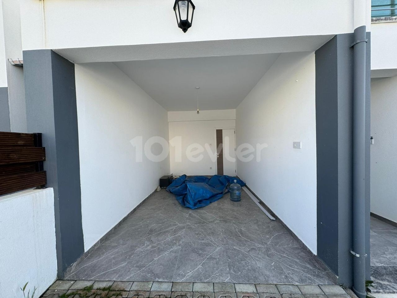 3+1, 160 m2 Terrasse, voll möbliert, Steuern bezahlt, Doppelhaushälfte zum Verkauf in Gönyeli, Nikosia