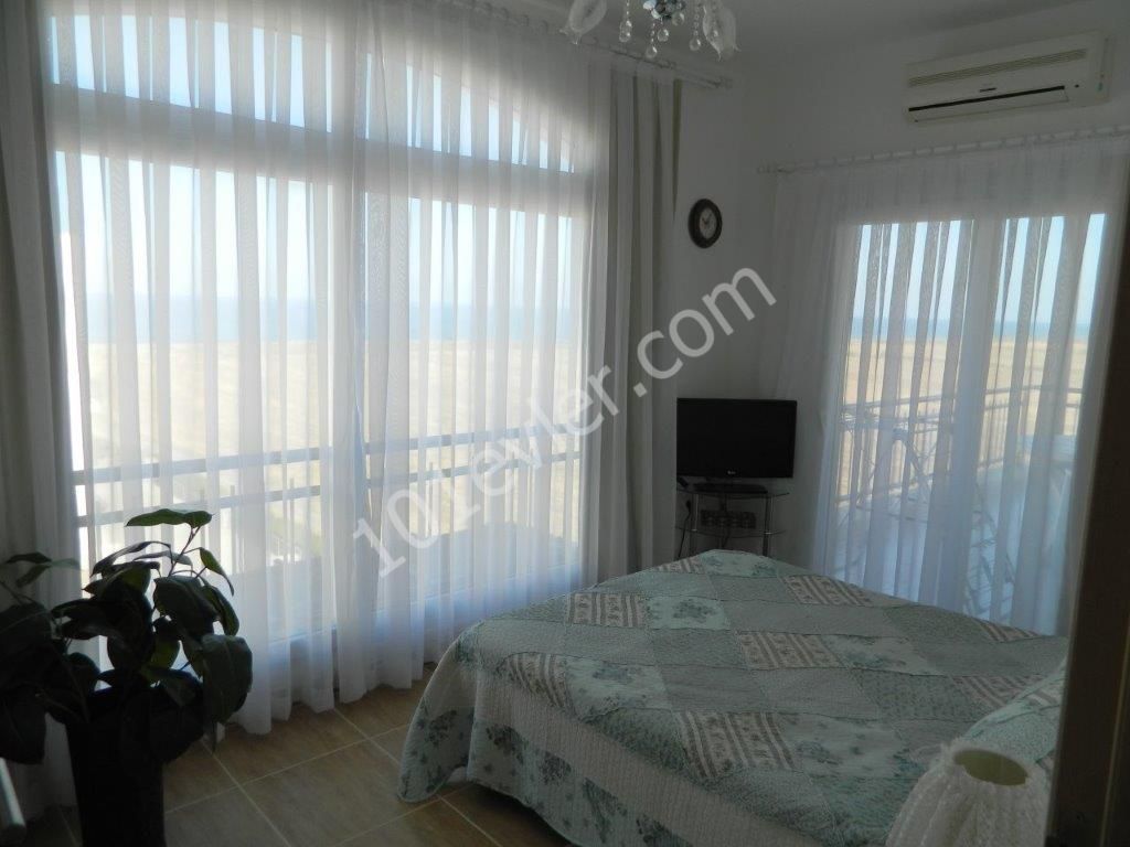 Penthouse Kaufen in Güzelyurt Merkez, Guzelyurt