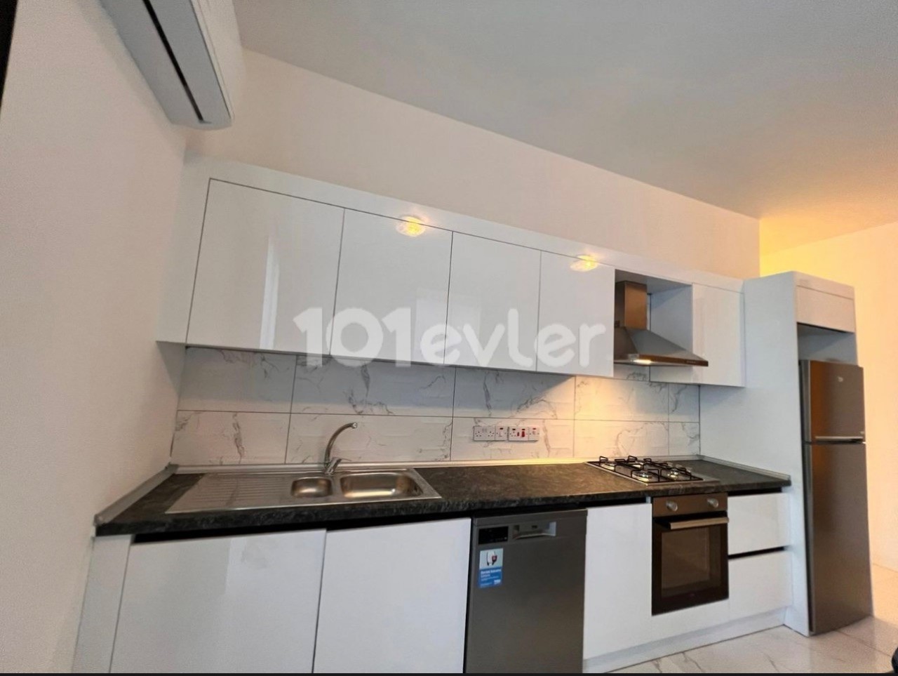 Luxury 2+1 Apartments for Rent in Alsancak 