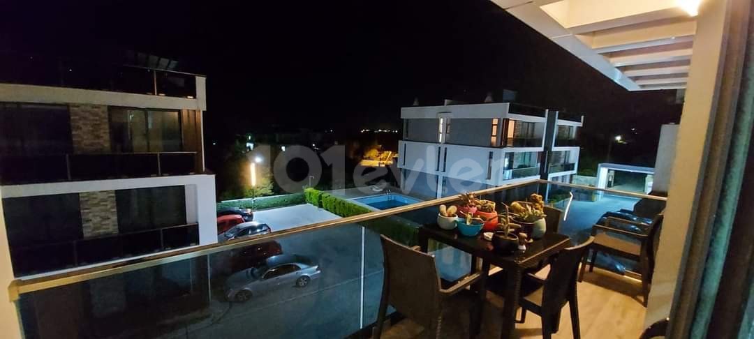 Ultra Luxury Fully Furnished Penthause Mountain and Sea View Apartment