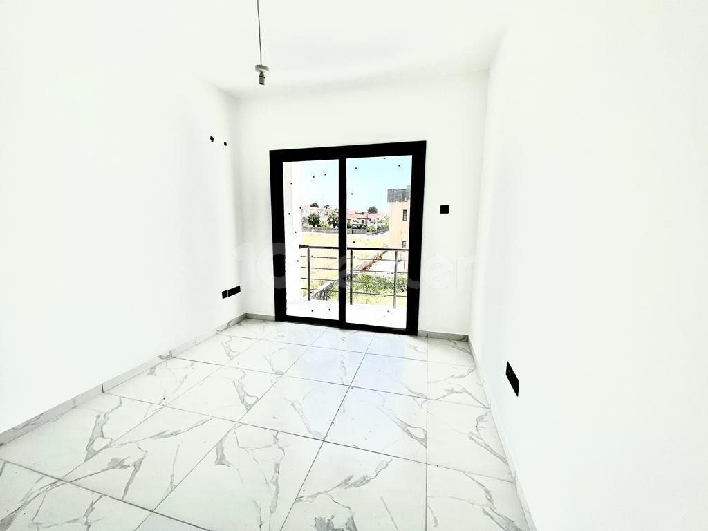 Newly Finished Opportunity Near the Sea, Spacious and Spacious 4+1 Villa in Karşıyaka
