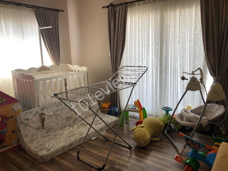 YENİBOĞAZİÇİ BÖLGESİNDE 280 M2 ALANA SAHİP LÜKS PENTHOUSE