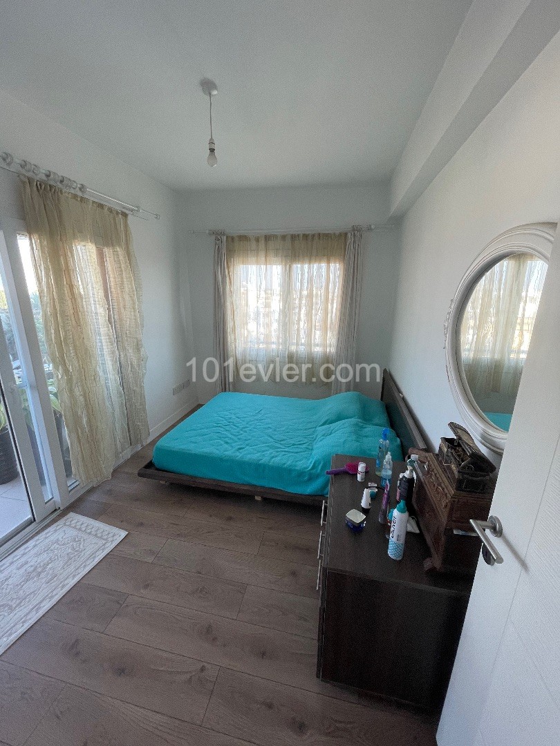 Mağusa karakol bölgesinde geniş bakımlı satılık  2+1 Penthouse daire❕❕