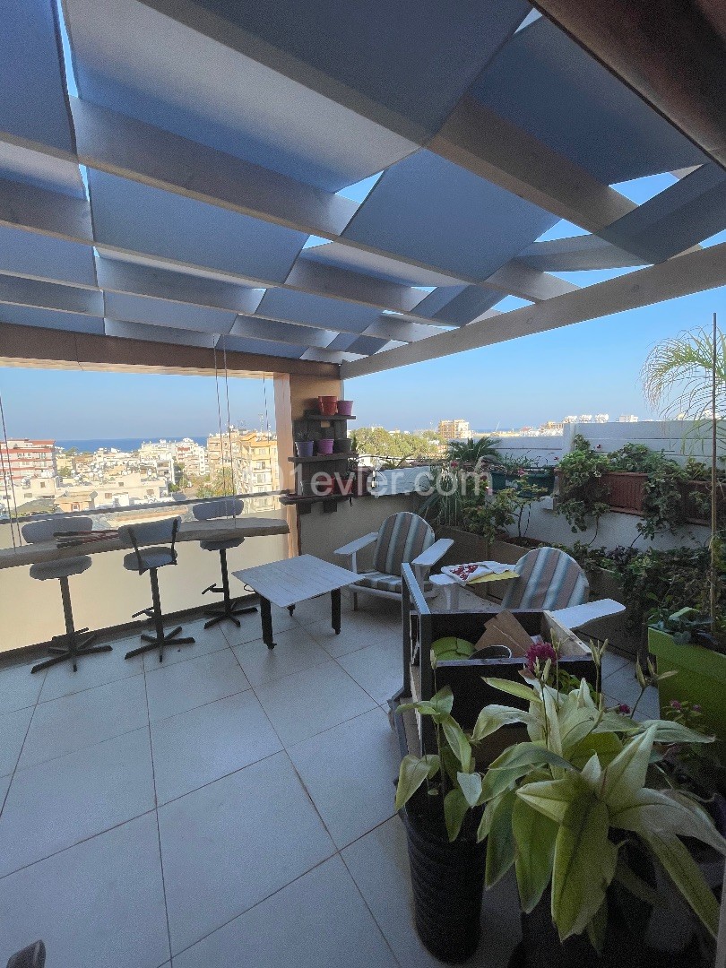 2+1 Penthouse-Wohnung zum Verkauf in Famagusta karakol ** 