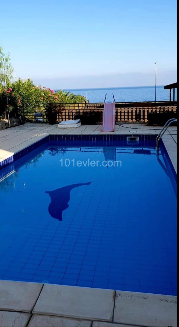 4+1 villa with pool in Esentepe ** 