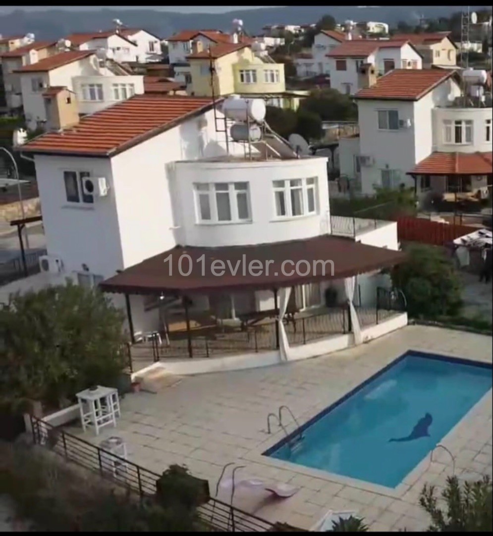 4+1 villa with pool in Esentepe ** 