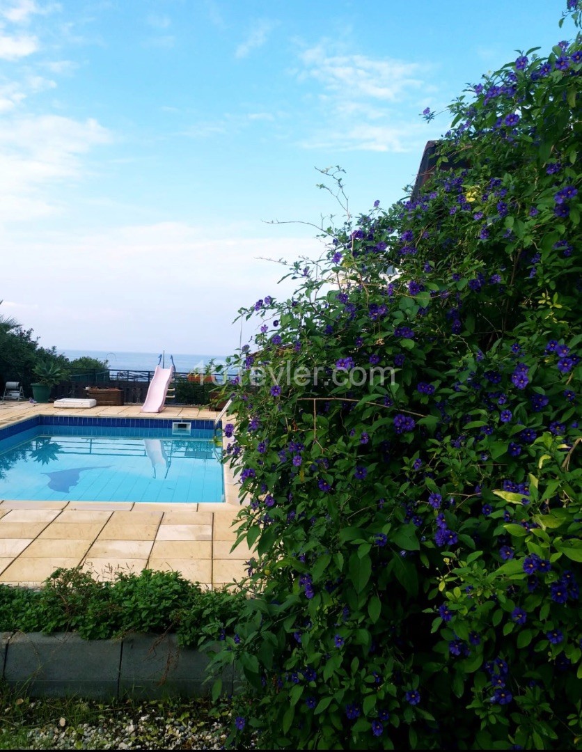 4+1 villa with pool in Esentepe ** 