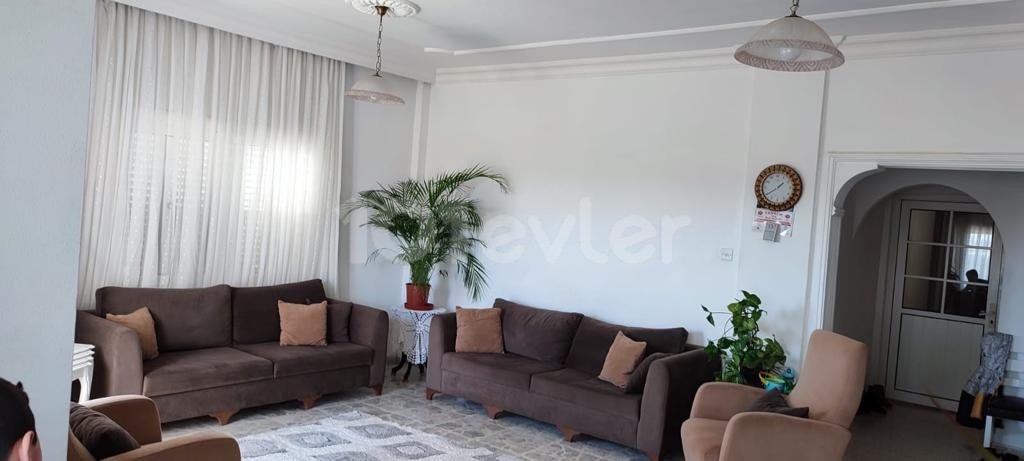 3+1 FLAT FOR SALE WITH SEA VIEW IN GULSEREN REGION IN MAGUSA!! ** 