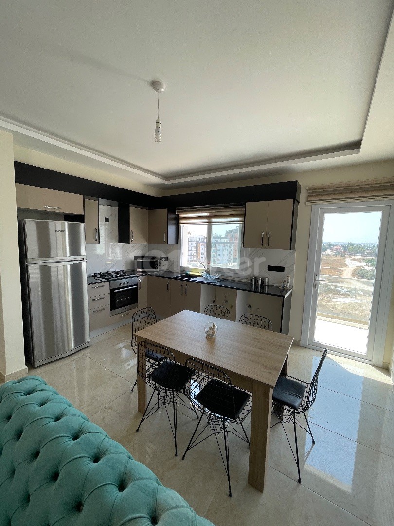 Luxus 2 + 1 Penthouse zu vermieten in Famagusta Canakkale ** 